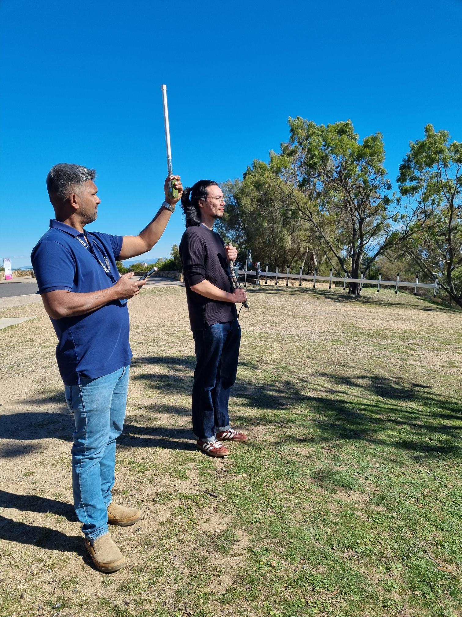 Antenna testing during MeshCore network field evaluation